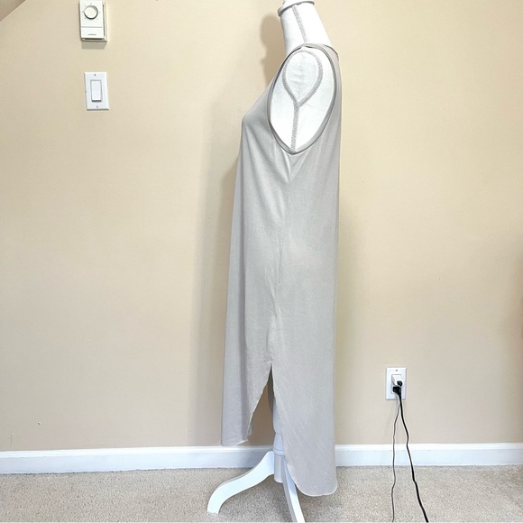 Lush Sleeveless Light Grey Casual Dress - Picture 5 of 12